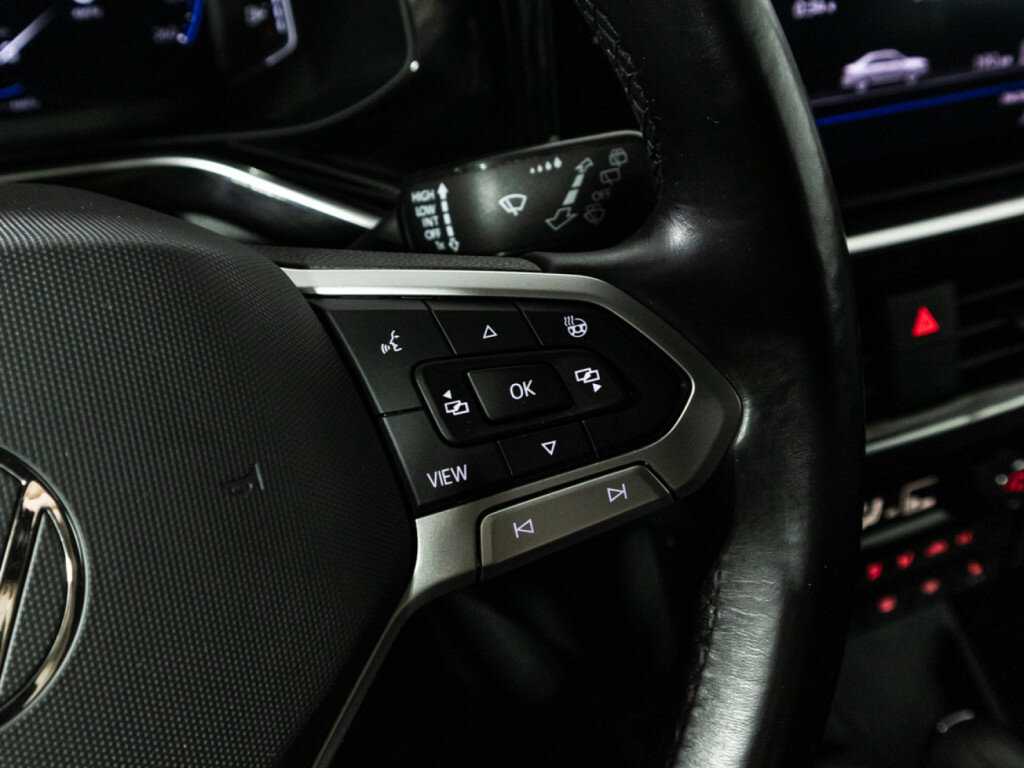 Купить Volkswagen Polo с пробегом. Фото: #16