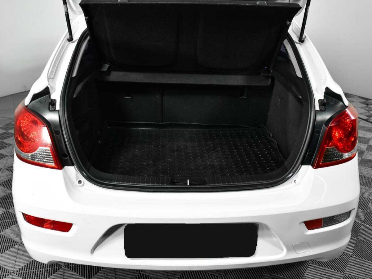 Купить Chevrolet Cruze с пробегом. Фото: #13