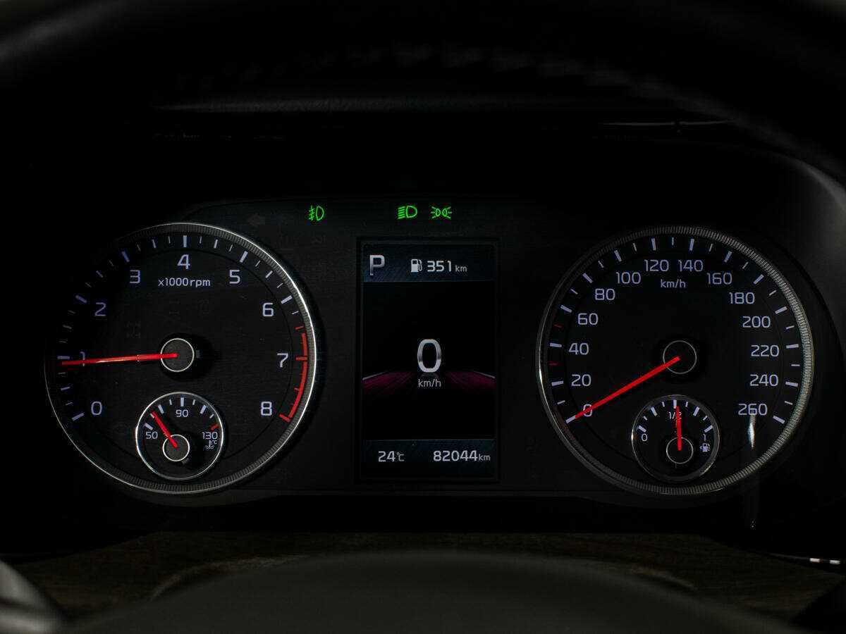 Купить Kia K5 с пробегом. Фото: #11