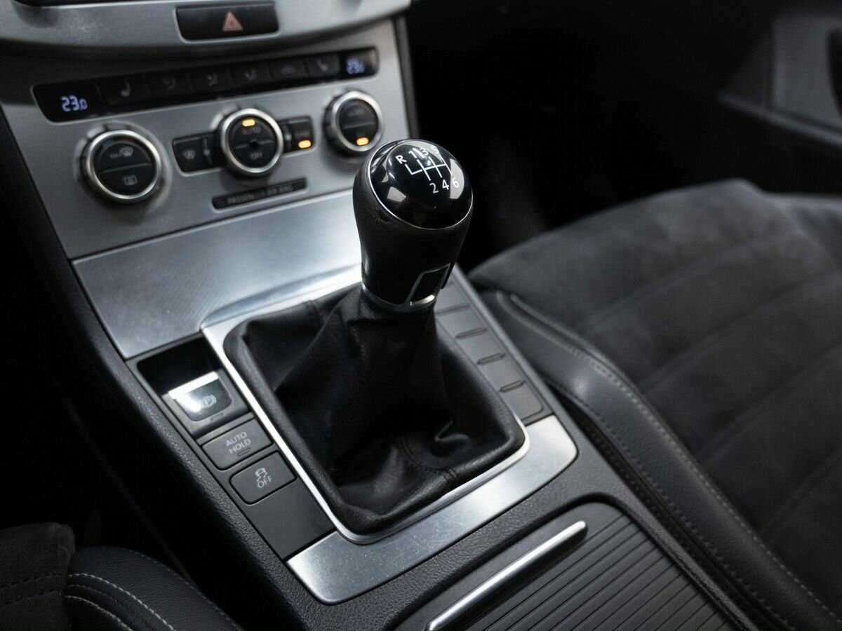 Купить Volkswagen Passat CC с пробегом. Фото: #19