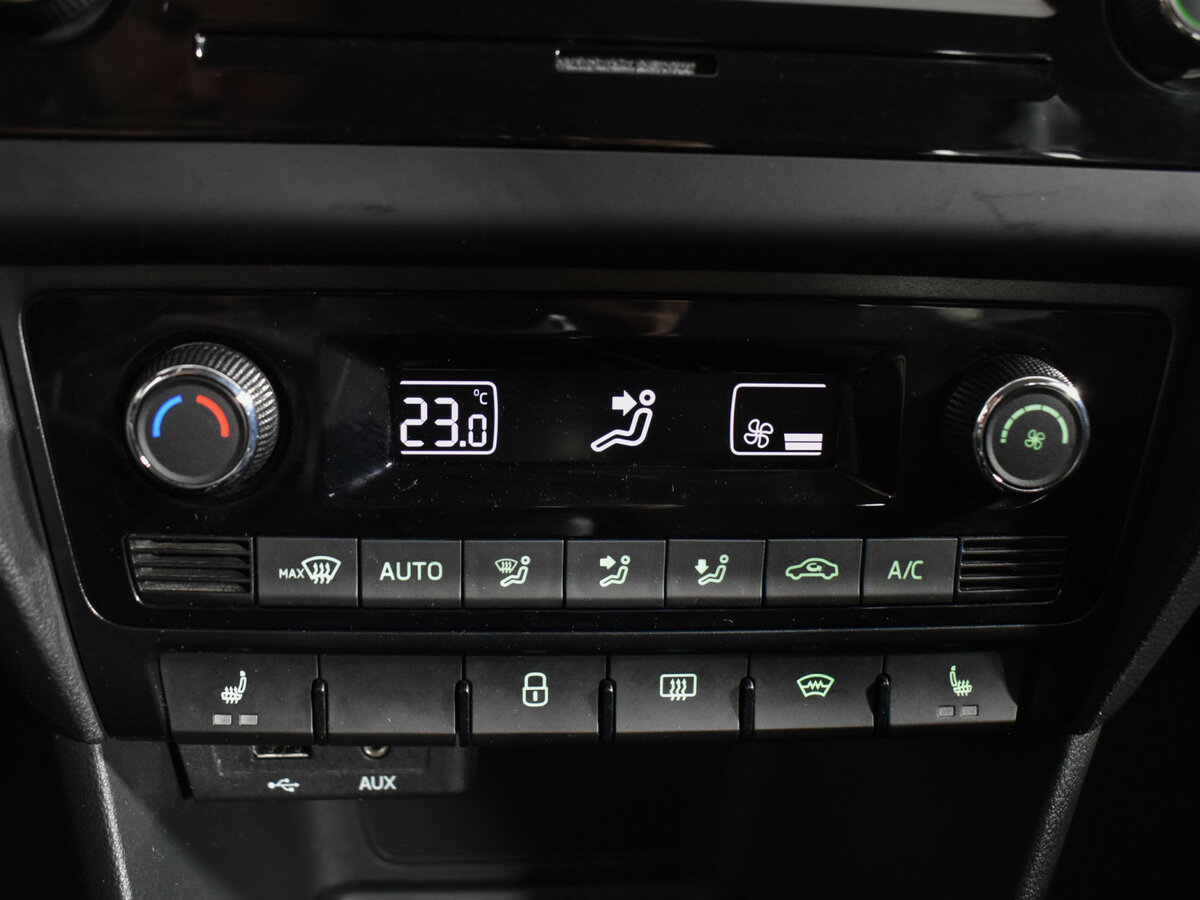 Купить Skoda Rapid с пробегом. Фото: #14