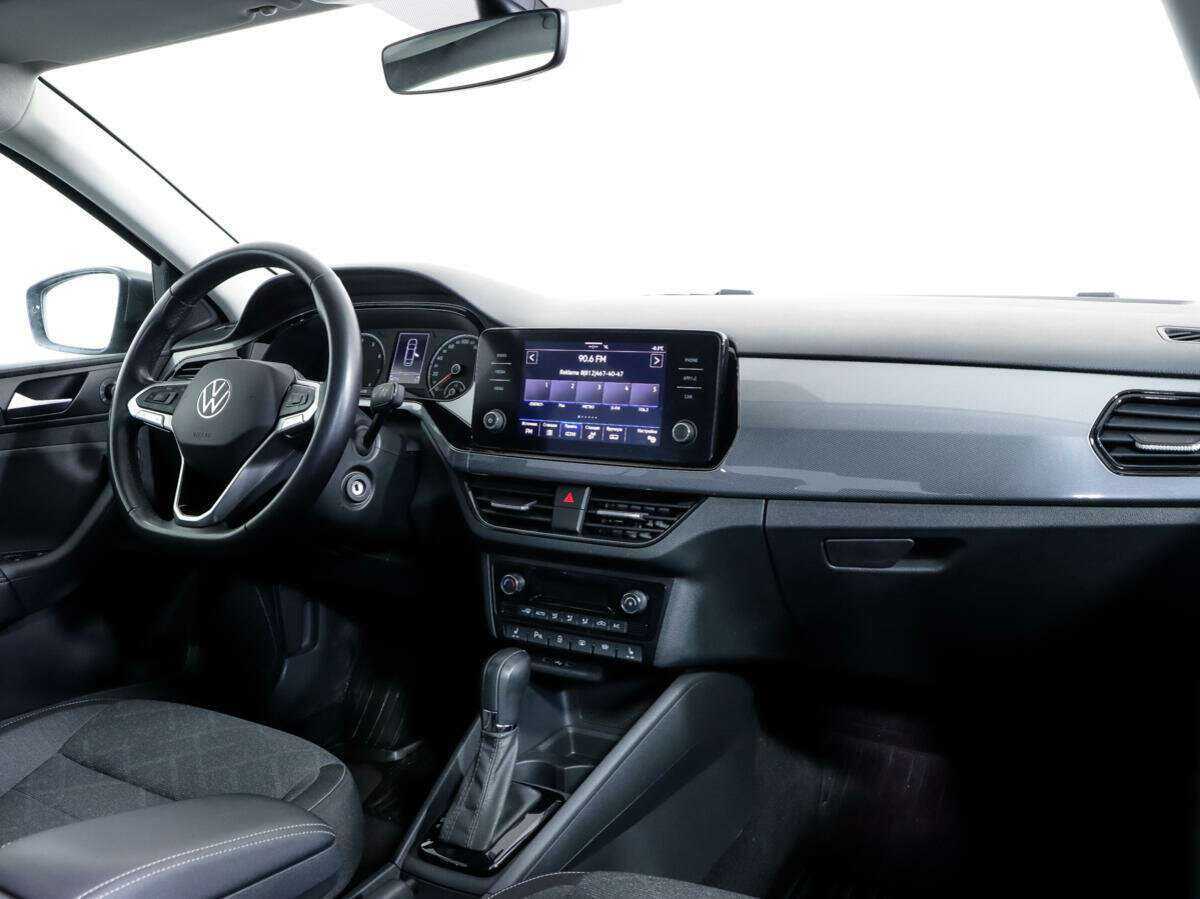 Купить Volkswagen Polo с пробегом. Фото: #8