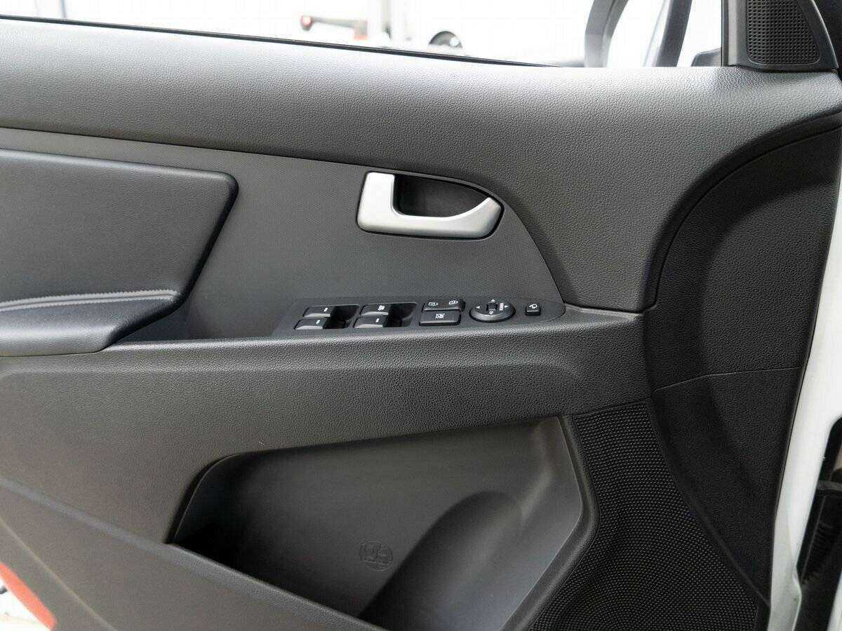 Купить Kia Sportage с пробегом. Фото: #13