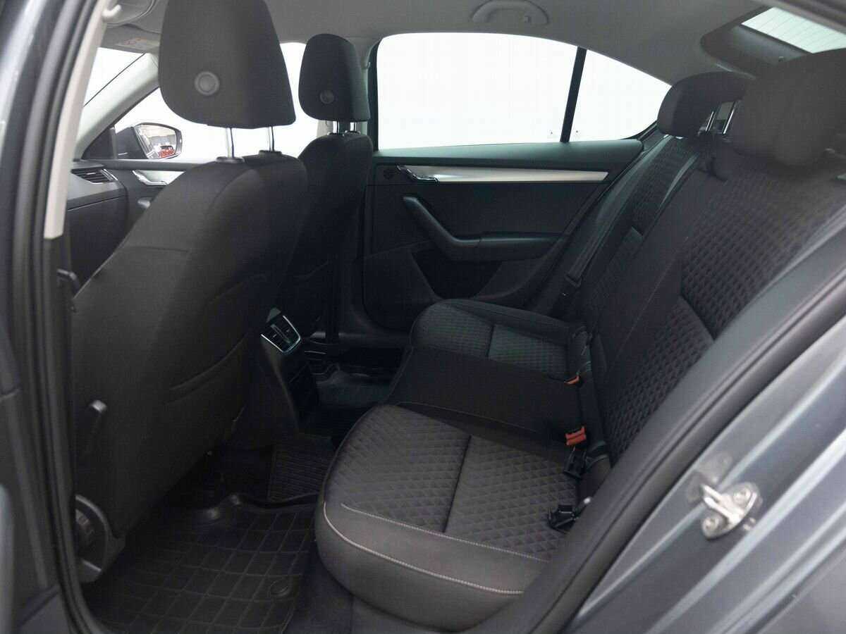 Купить Skoda Octavia с пробегом. Фото: #8