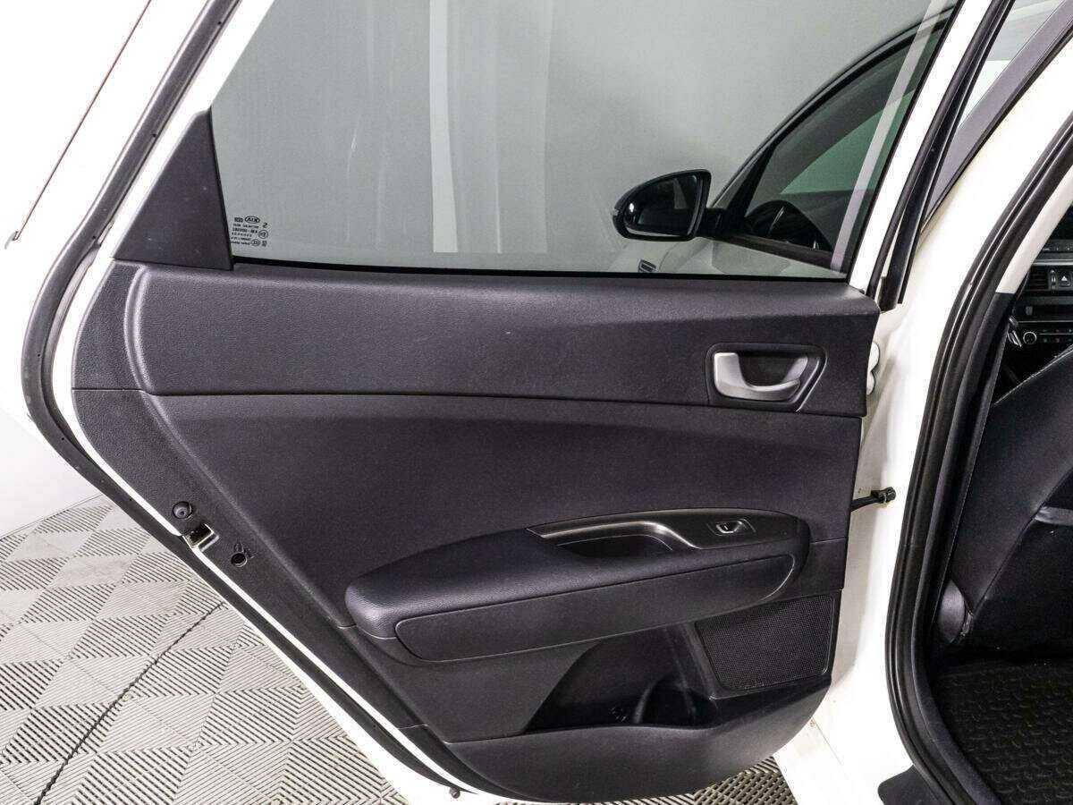 Купить Kia Optima с пробегом. Фото: #21