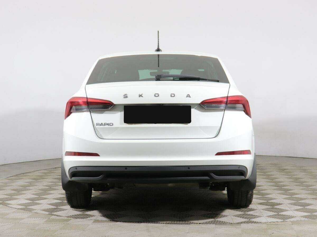 Купить Skoda Rapid с пробегом. Фото: #4