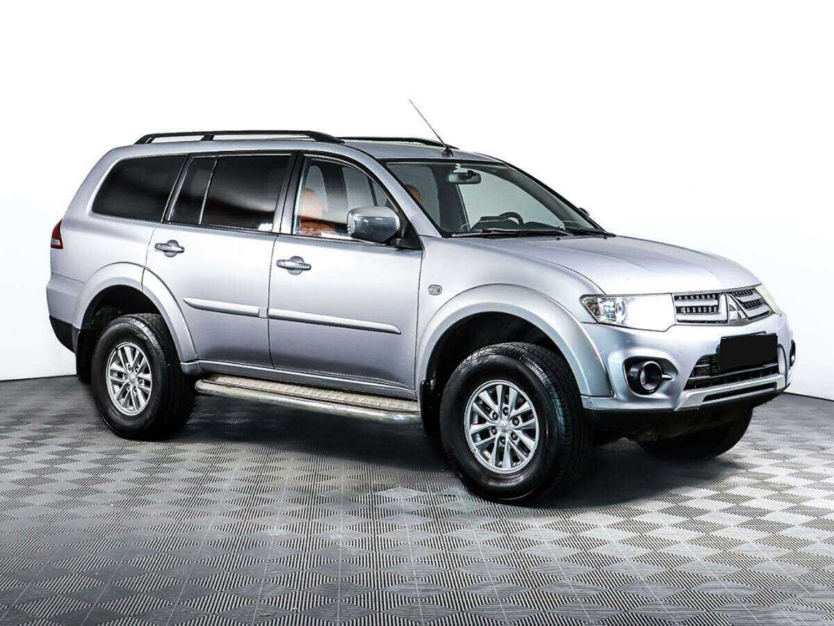 Купить Mitsubishi Pajero Sport с пробегом. Фото: #2