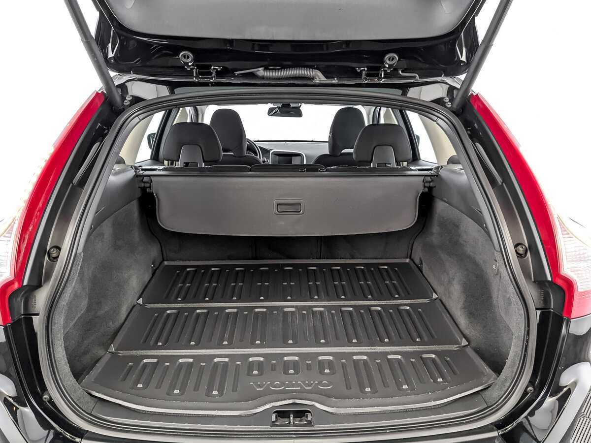 Купить Volvo XC60 с пробегом. Фото: #9