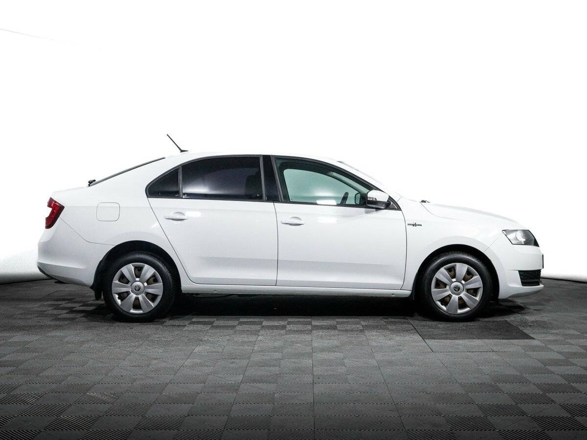 Купить Skoda Rapid с пробегом. Фото: #3