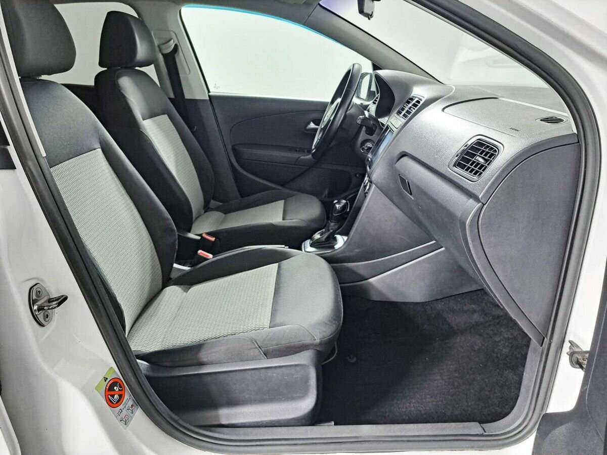 Купить Volkswagen Polo с пробегом. Фото: #7