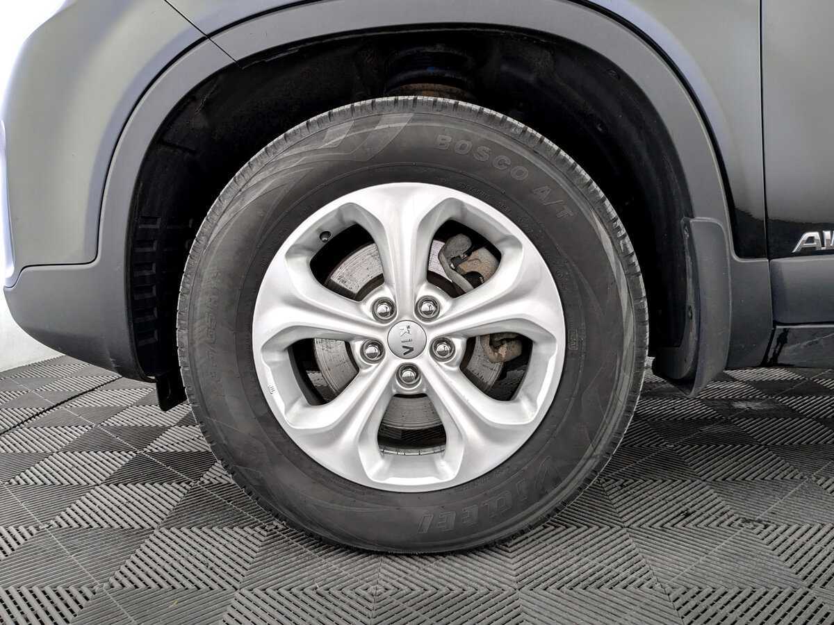 Купить Kia Sorento с пробегом. Фото: #17