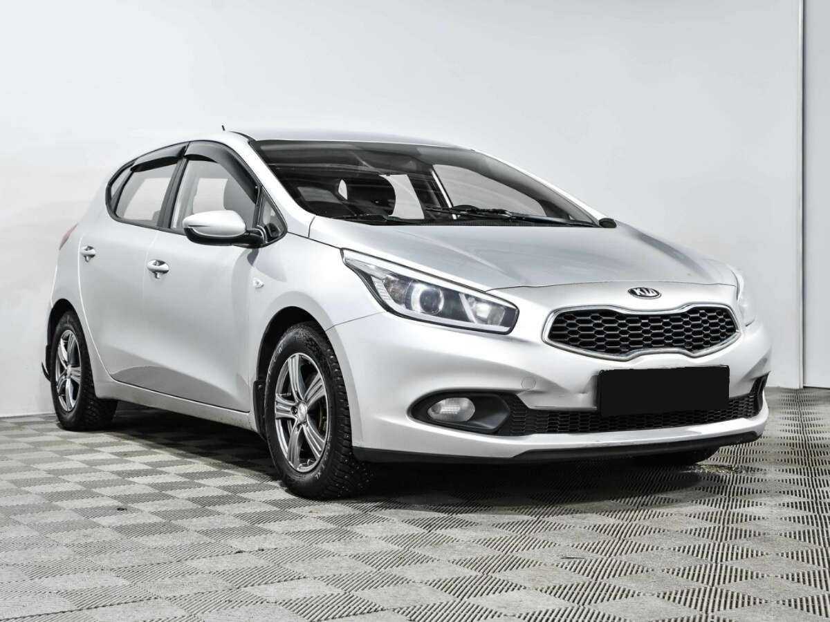 Купить Kia Ceed с пробегом. Фото: #2