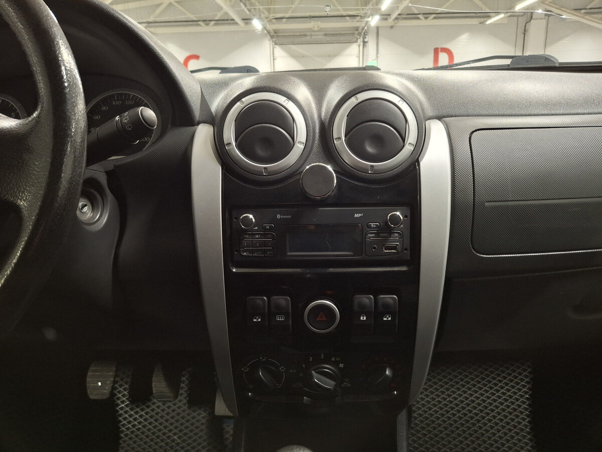 Купить Lada (ВАЗ) Largus с пробегом. Фото: #13