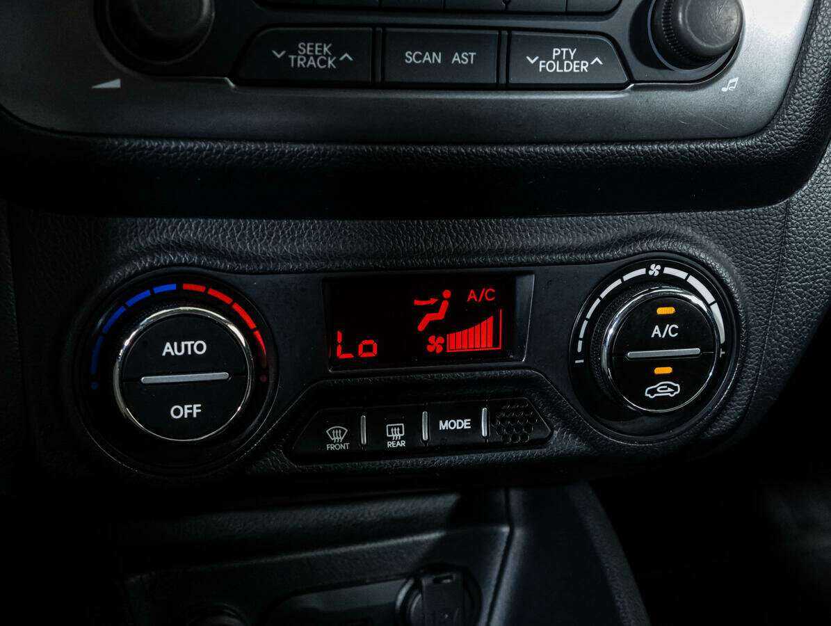 Купить Mitsubishi ASX с пробегом. Фото: #11