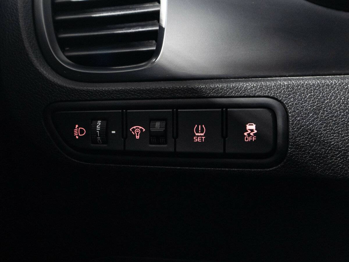 Купить Kia Rio с пробегом. Фото: #18