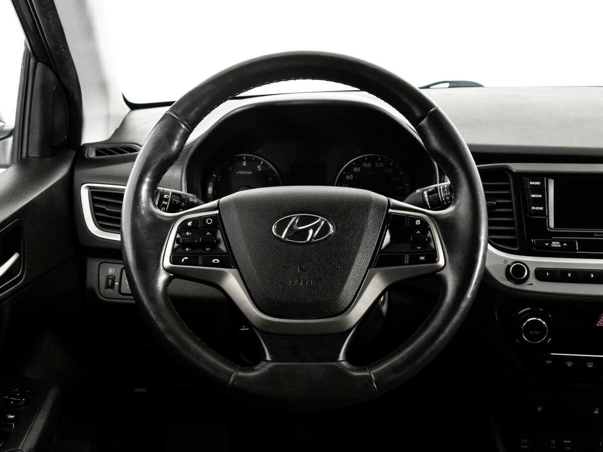 Купить Hyundai Solaris с пробегом. Фото: #8