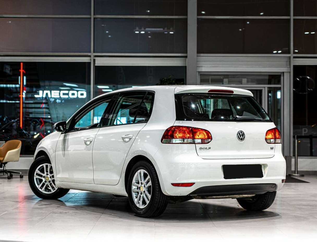 Купить Volkswagen Golf с пробегом. Фото: #3