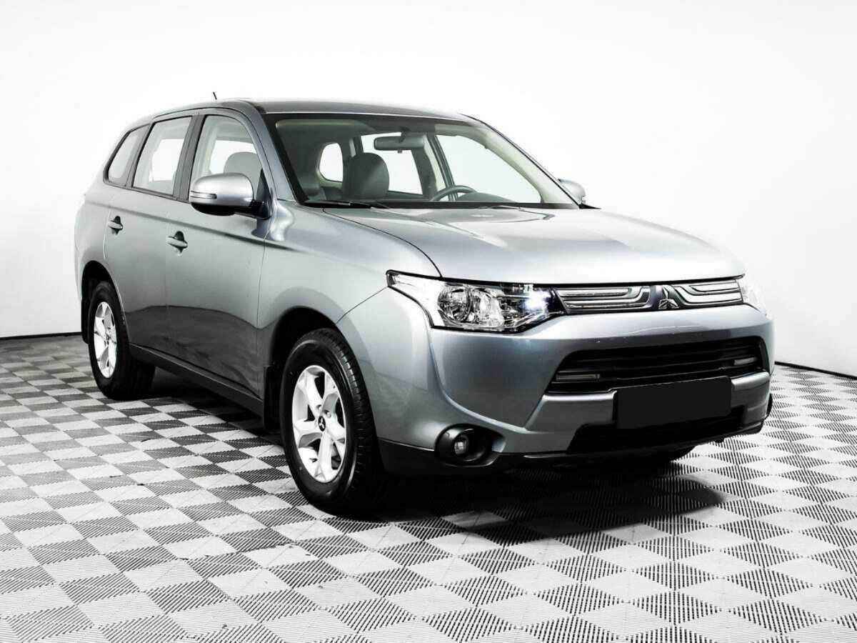 Купить Mitsubishi Outlander с пробегом. Фото: #2