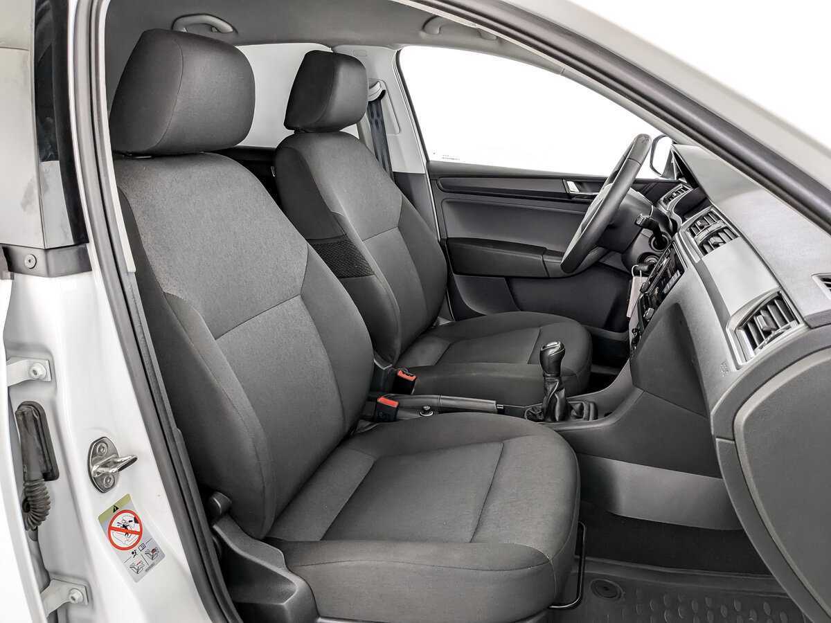 Купить Skoda Rapid с пробегом. Фото: #21