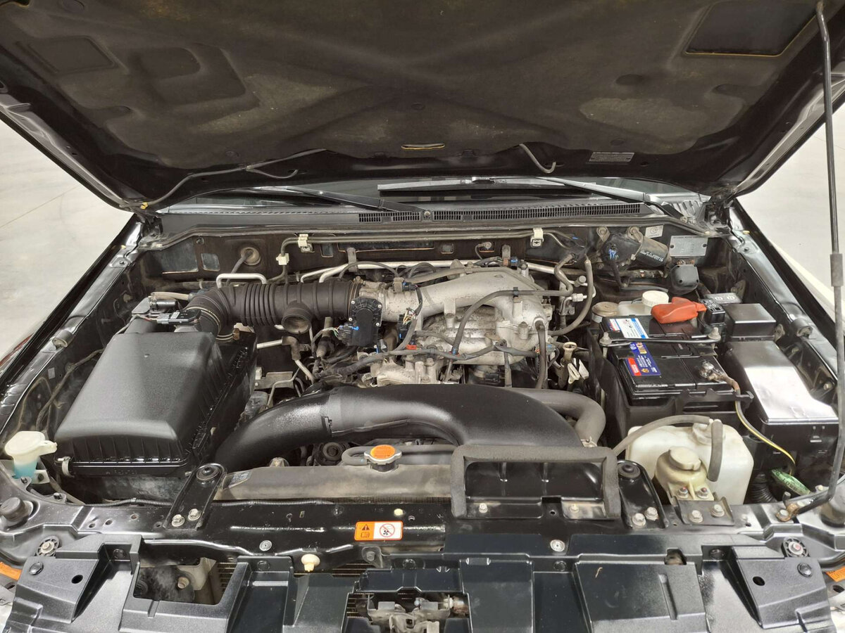 Купить Mitsubishi Pajero с пробегом. Фото: #8