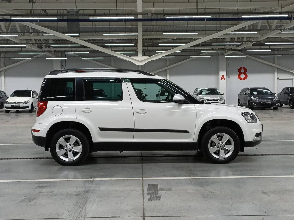 Купить Skoda Yeti с пробегом. Фото: #3