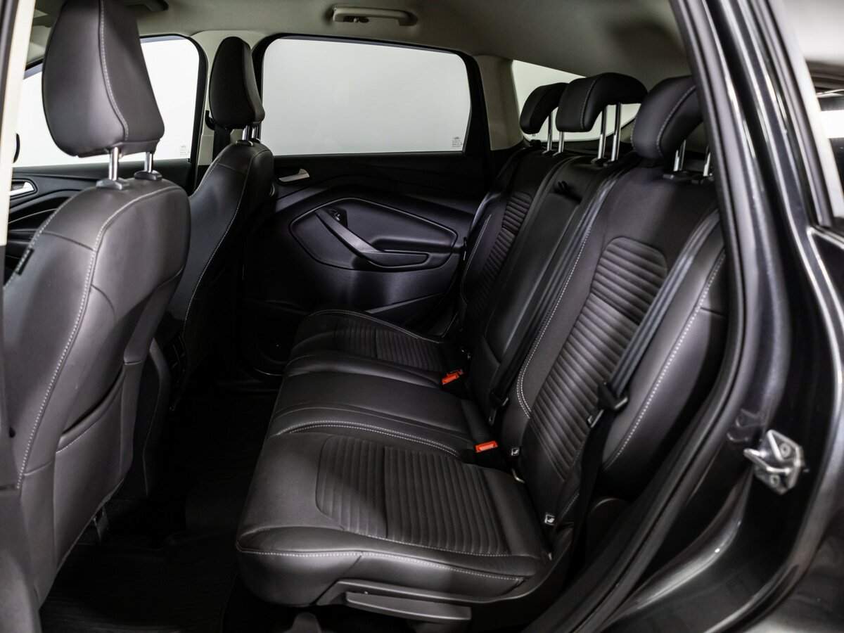Купить Ford Kuga с пробегом. Фото: #9