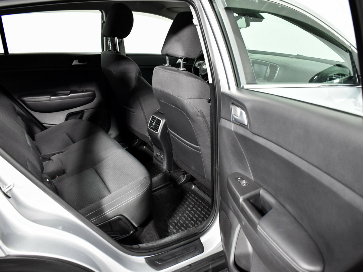 Купить Kia Sportage с пробегом. Фото: #11