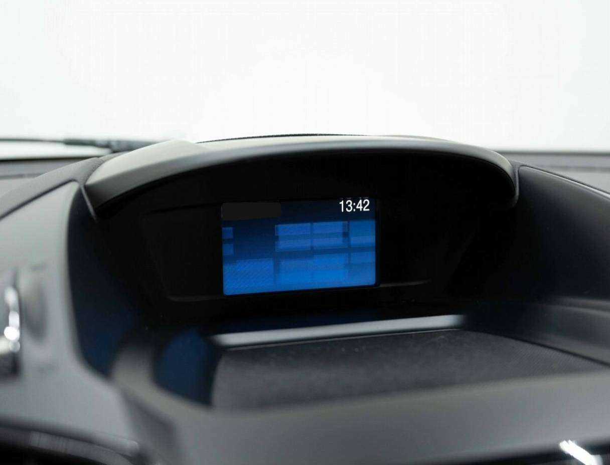 Купить Ford Kuga с пробегом. Фото: #17