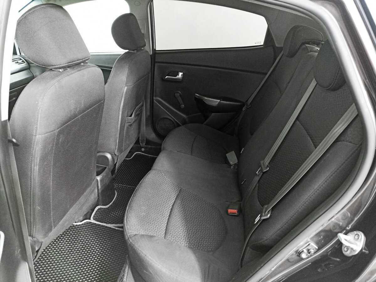 Купить Kia Rio с пробегом. Фото: #9