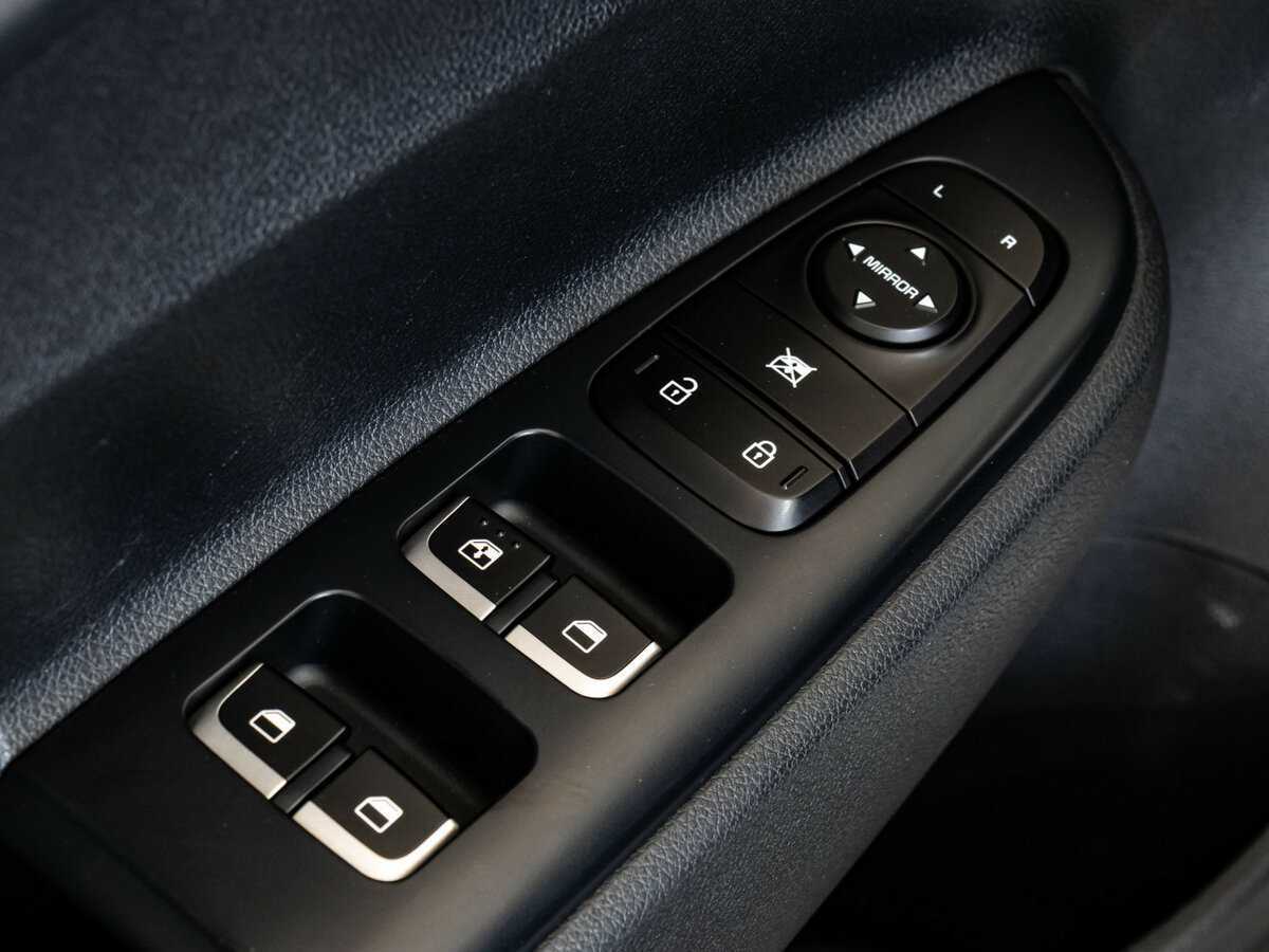 Купить Kia Rio с пробегом. Фото: #17