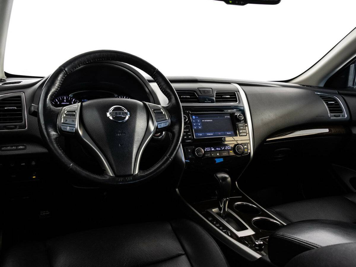 Купить Nissan Teana с пробегом. Фото: #10