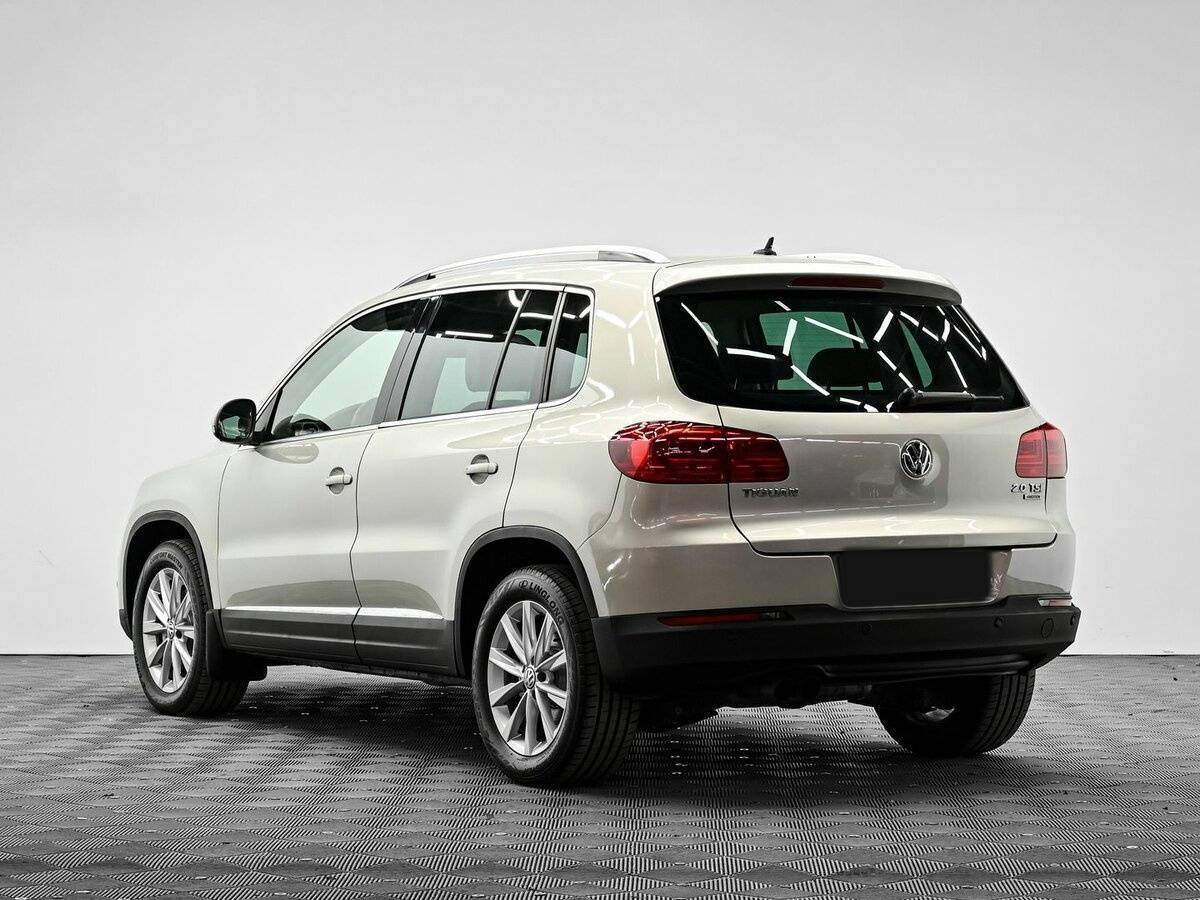 Купить Volkswagen Tiguan с пробегом. Фото: #2