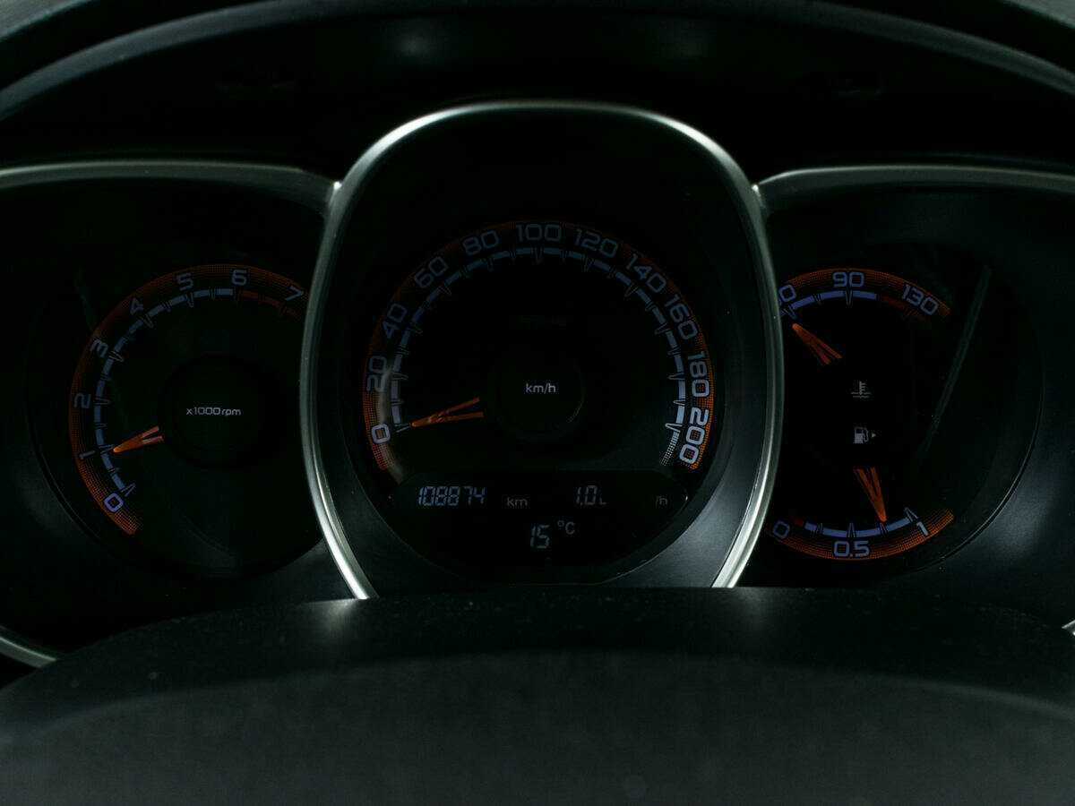 Купить Lada (ВАЗ) Vesta с пробегом. Фото: #11