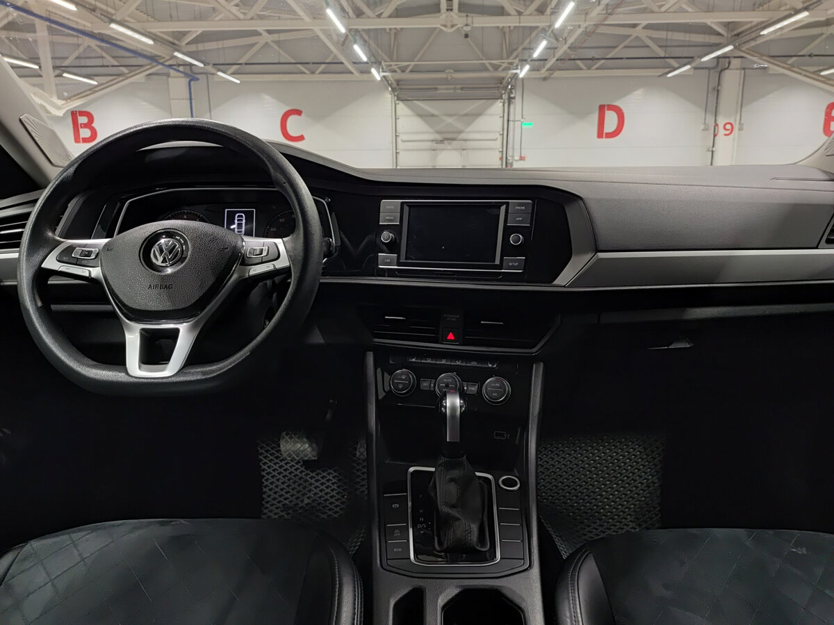 Купить Volkswagen Jetta с пробегом. Фото: #13