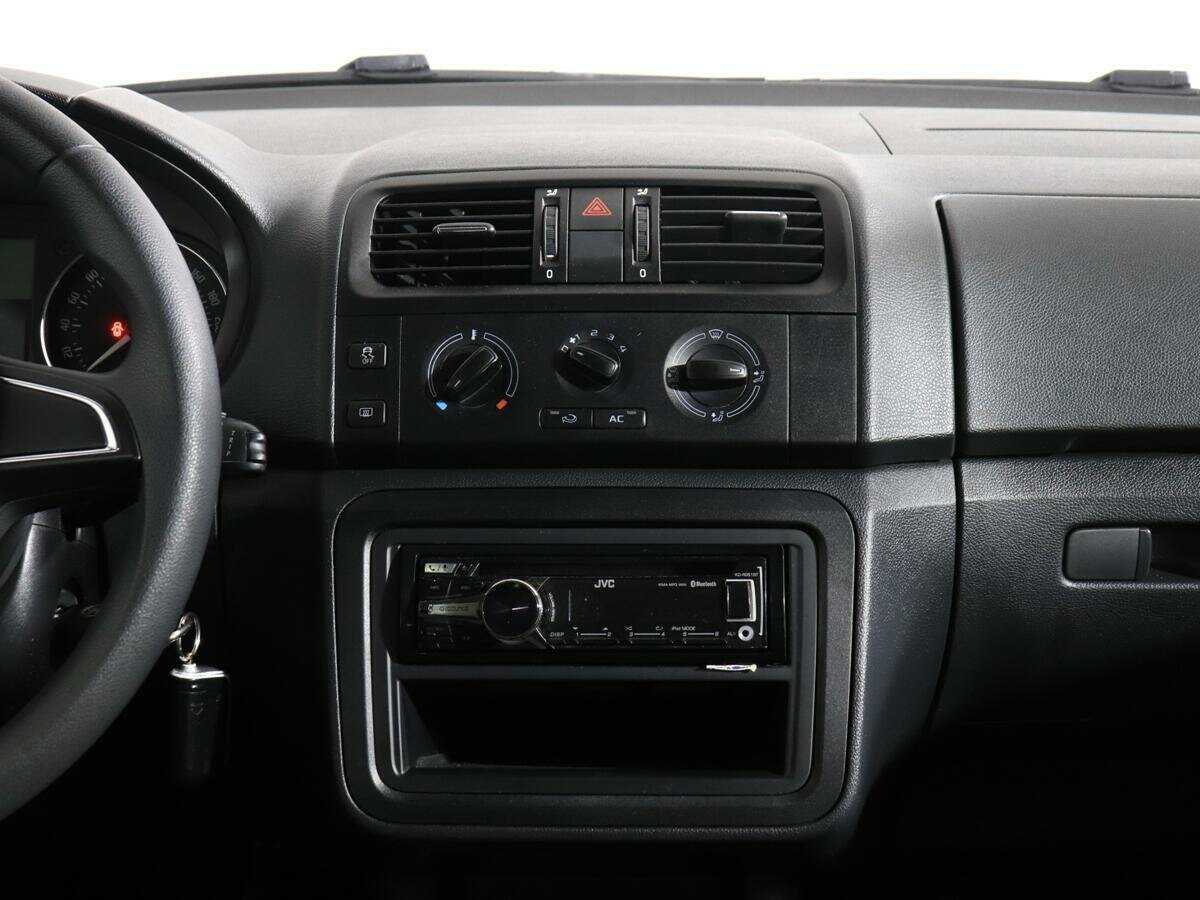 Купить Skoda Fabia с пробегом. Фото: #11