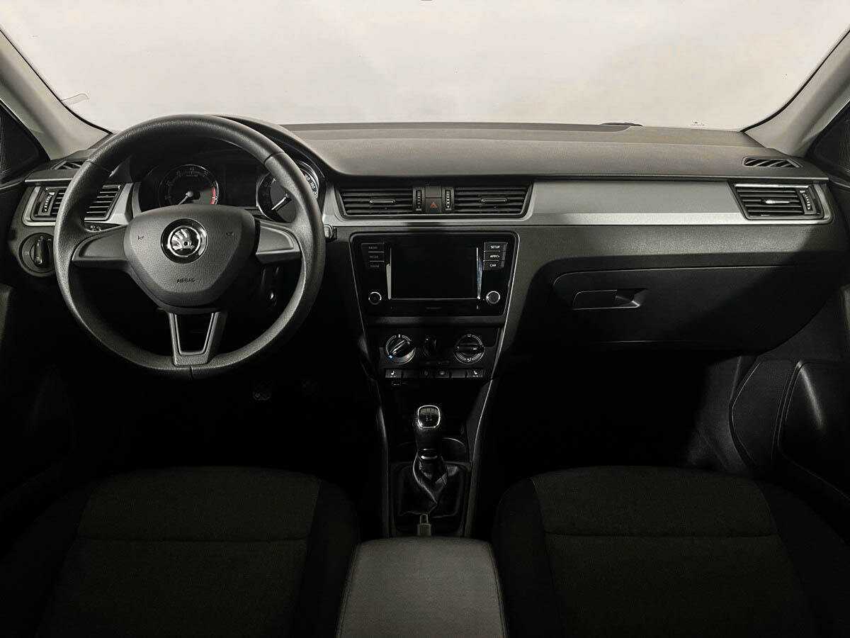 Купить Skoda Rapid с пробегом. Фото: #9