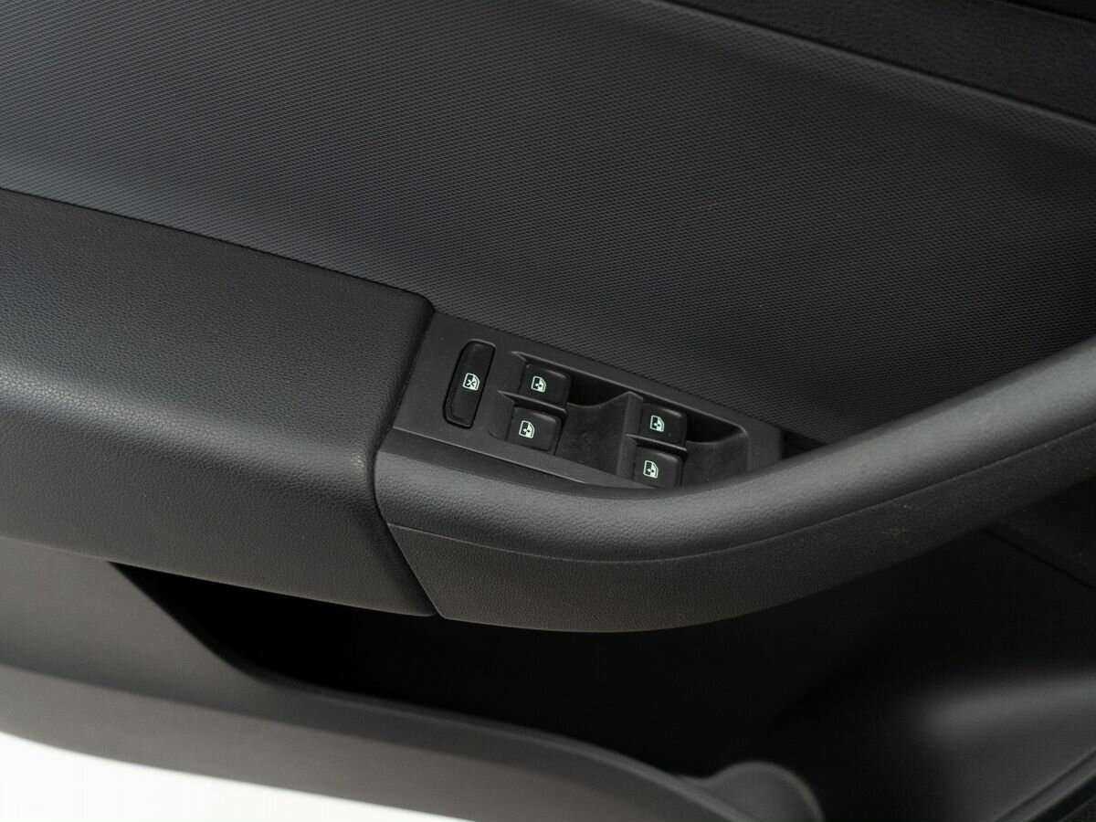 Купить Skoda Rapid с пробегом. Фото: #13