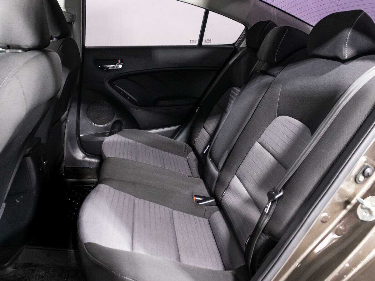 Купить Kia Cerato с пробегом. Фото: #9