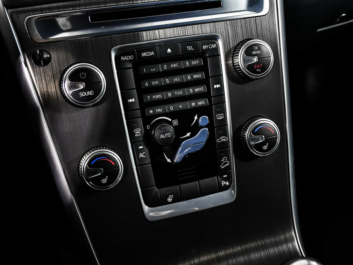 Купить Volvo XC60 с пробегом. Фото: #15