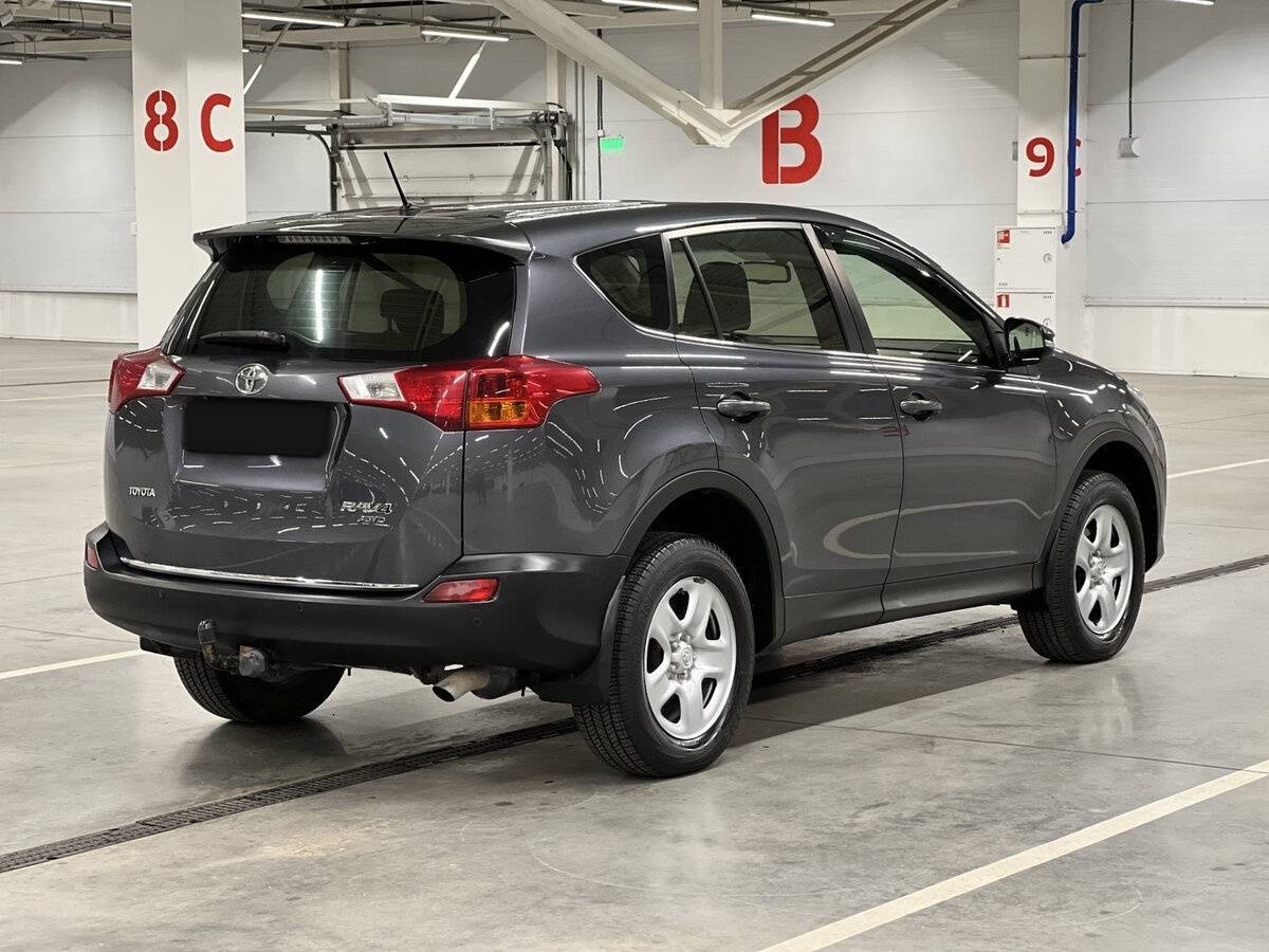 Купить Toyota RAV4 с пробегом. Фото: #4