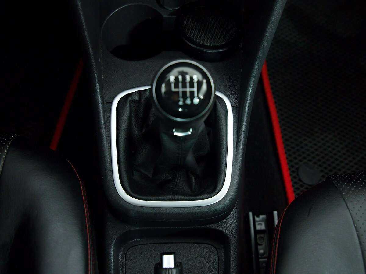 Купить Volkswagen Polo с пробегом. Фото: #15