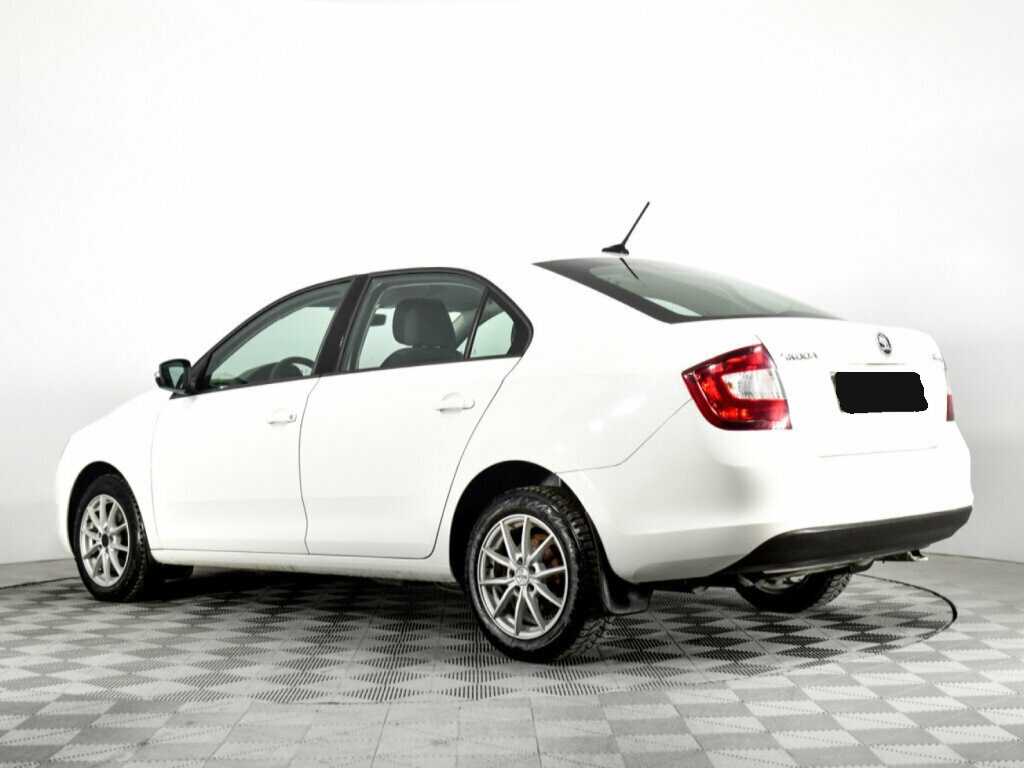 Купить Skoda Rapid с пробегом. Фото: #6