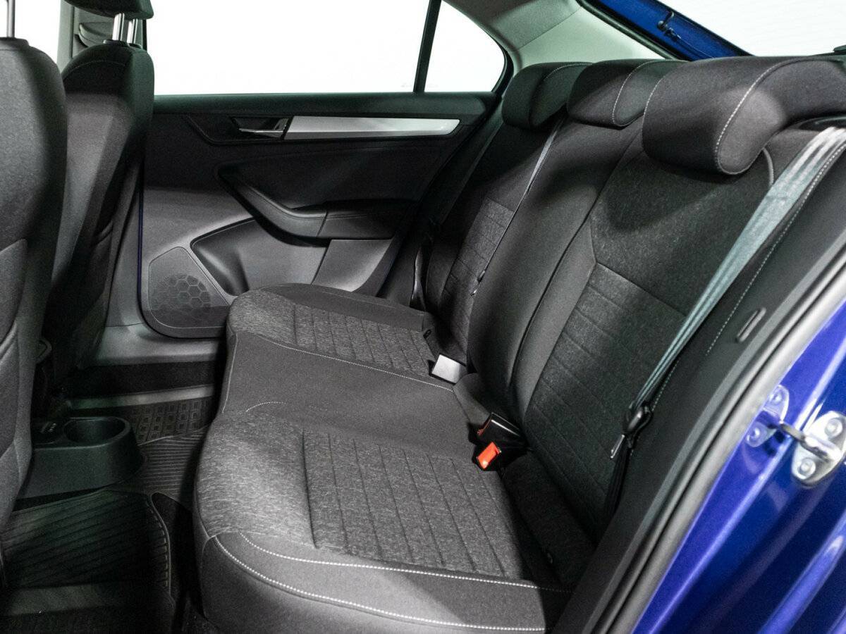 Купить Skoda Rapid с пробегом. Фото: #9