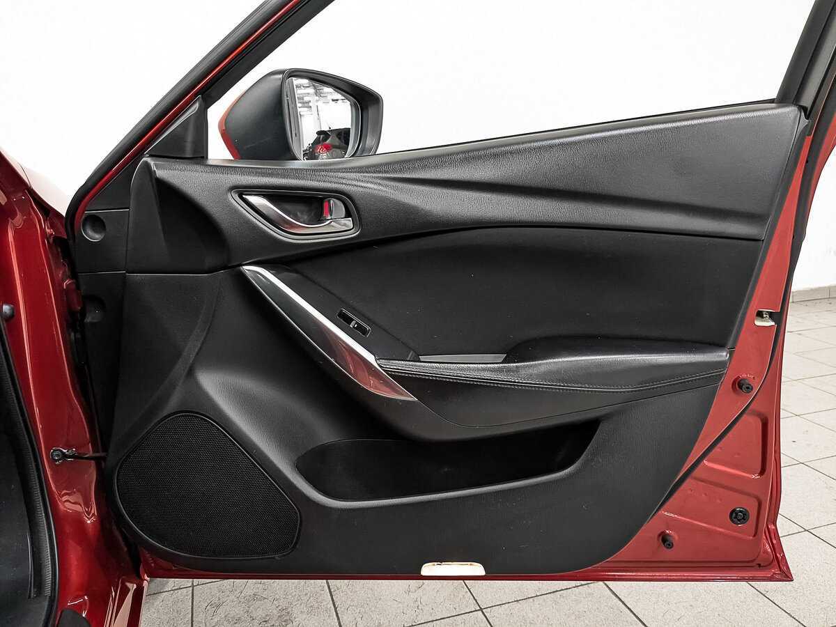Купить Mazda 6 с пробегом. Фото: #22