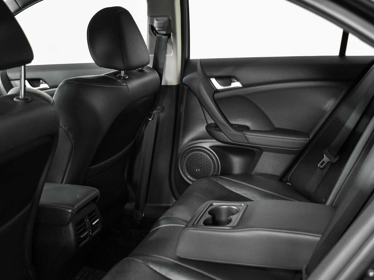 Купить Honda Accord с пробегом. Фото: #12