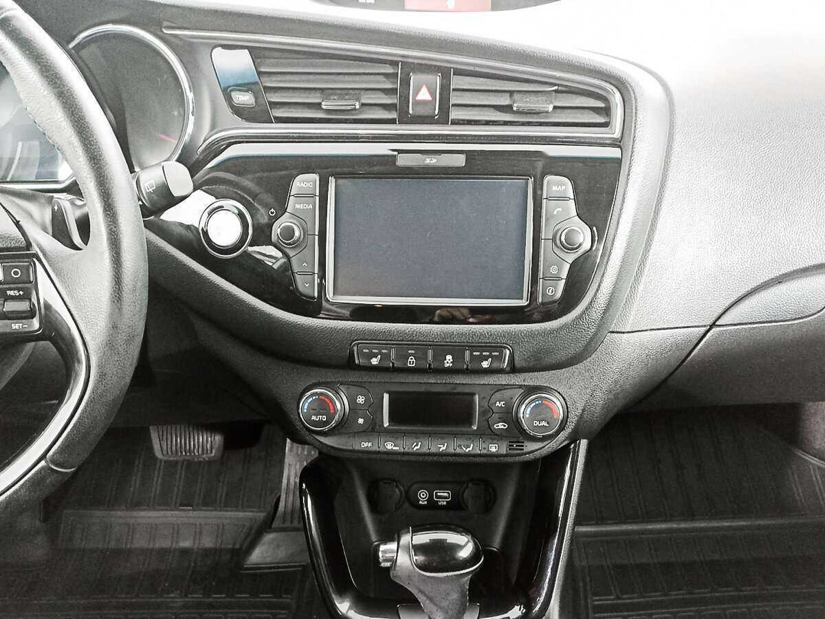 Купить Kia Ceed с пробегом. Фото: #14