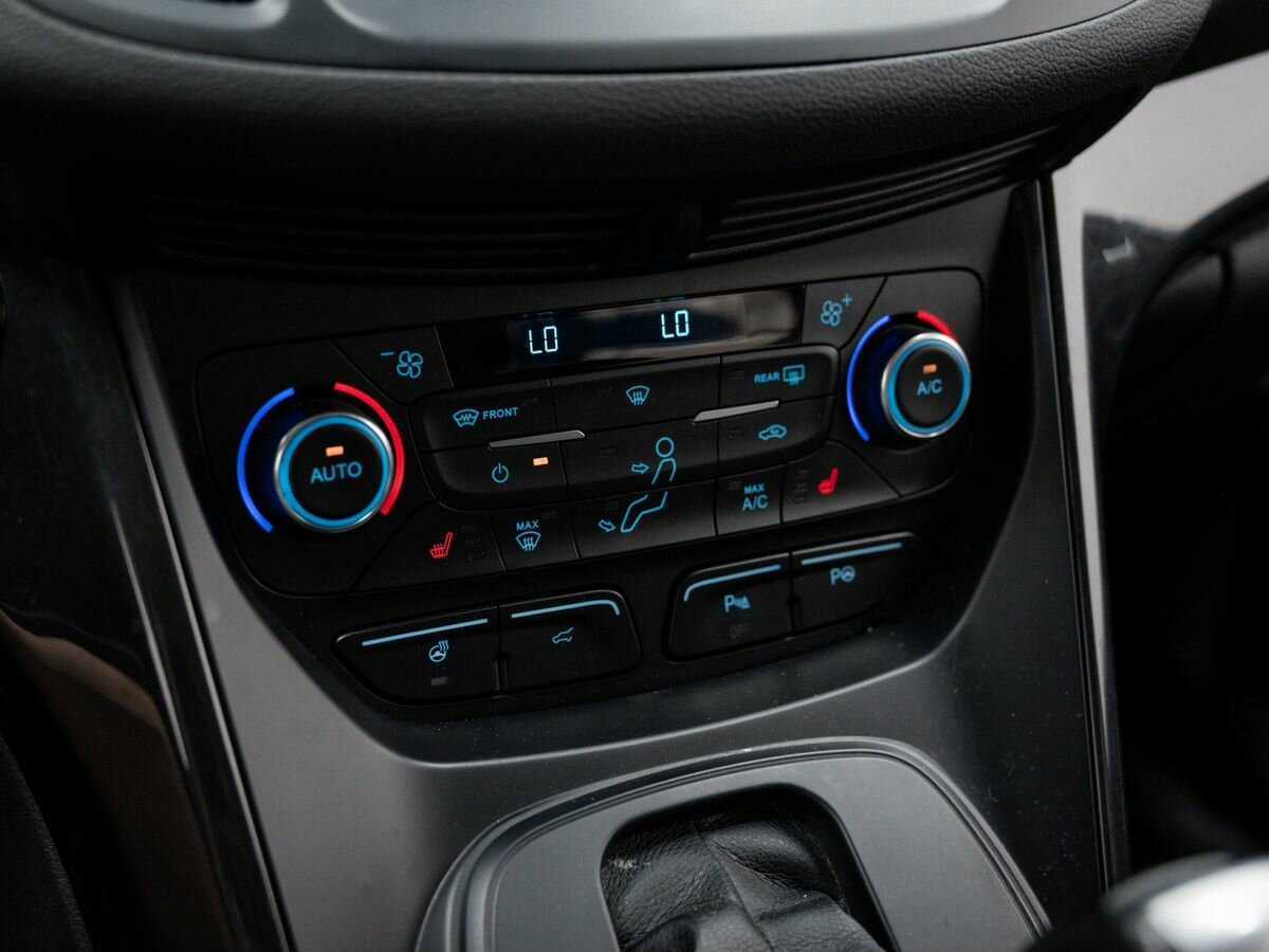 Купить Ford Kuga с пробегом. Фото: #18