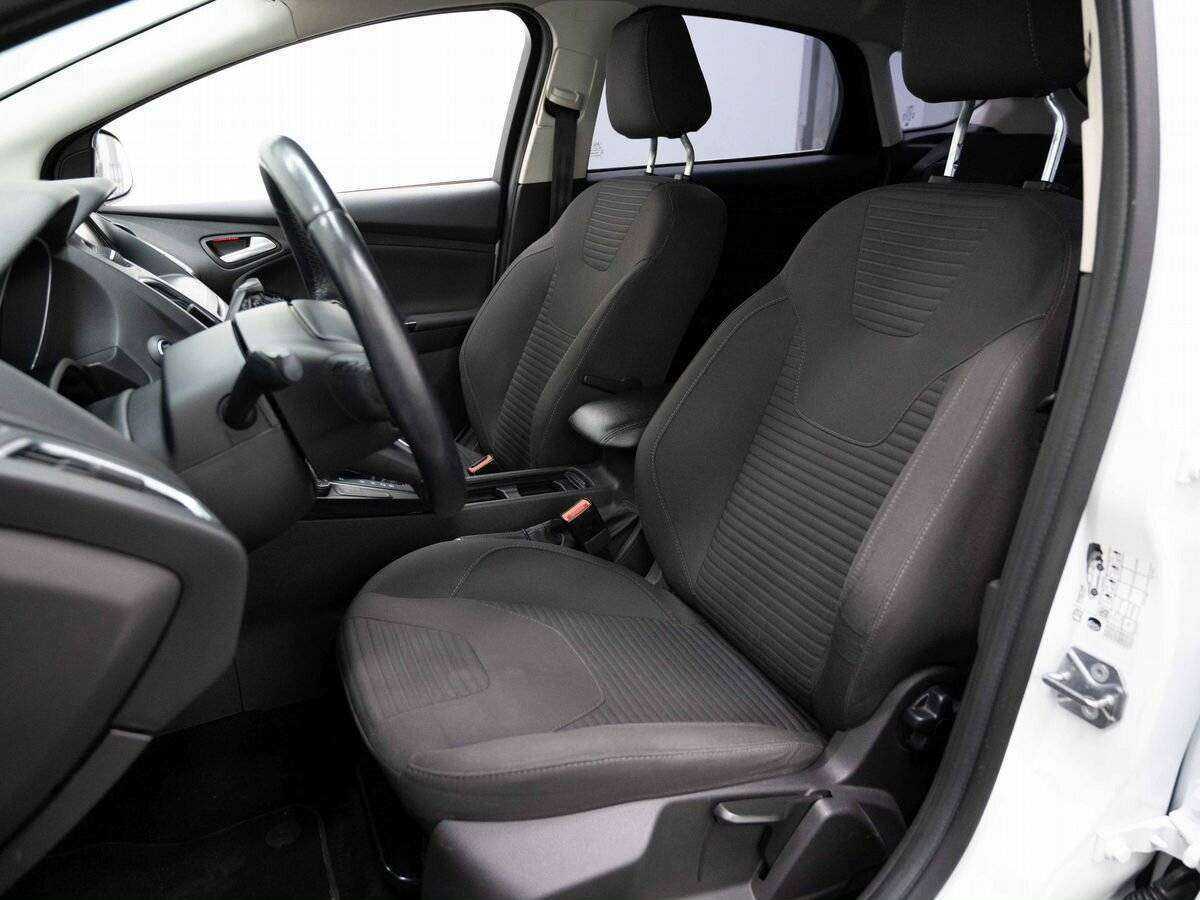Купить Ford Focus с пробегом. Фото: #7