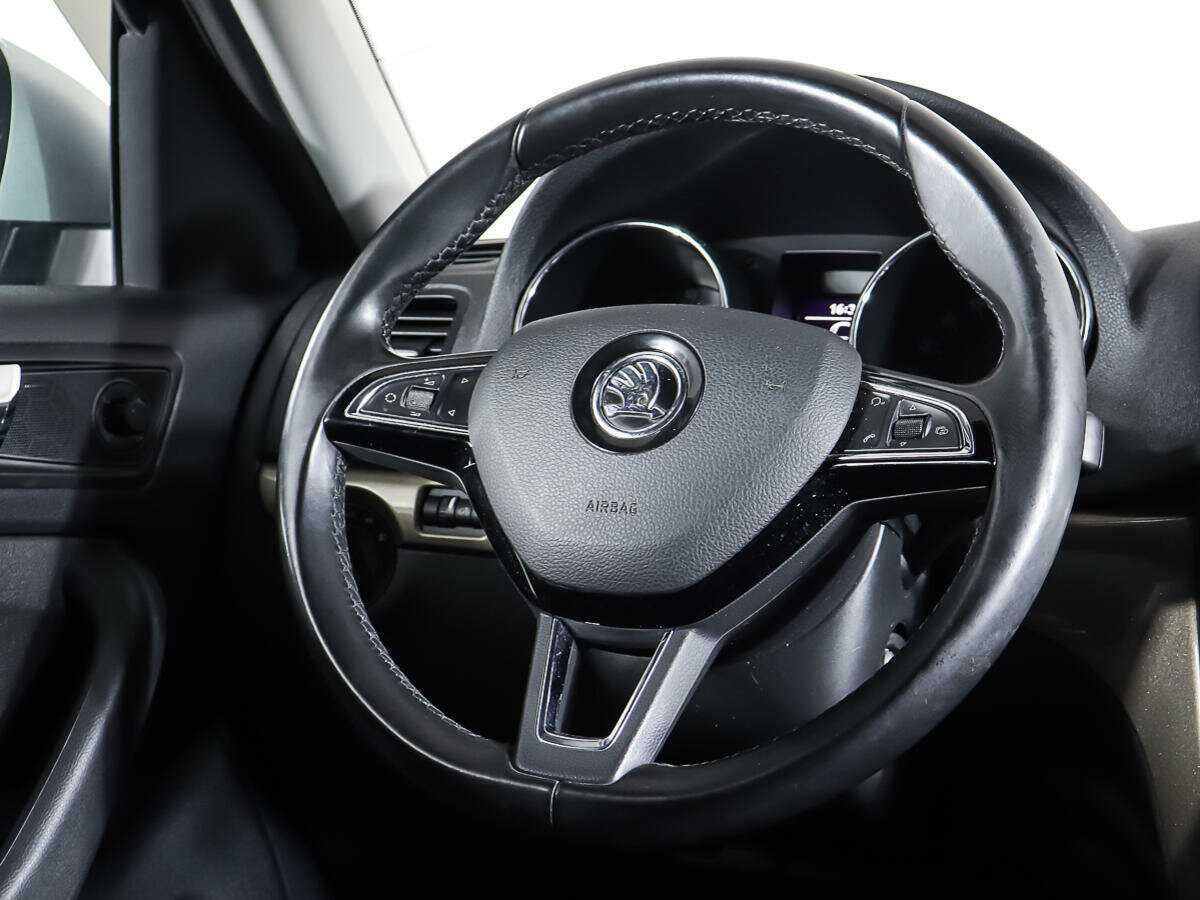 Купить Skoda Yeti с пробегом. Фото: #15