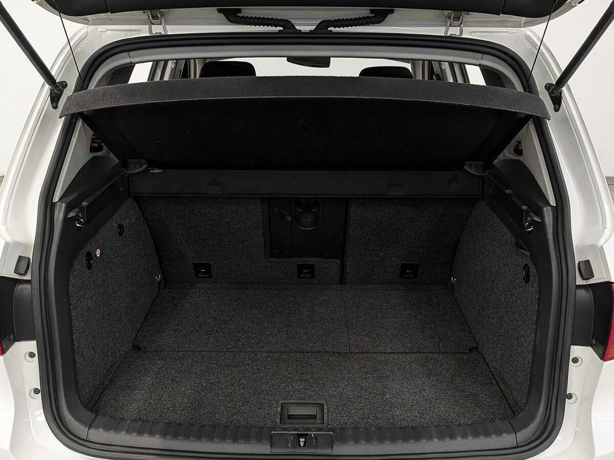 Купить Volkswagen Tiguan с пробегом. Фото: #9